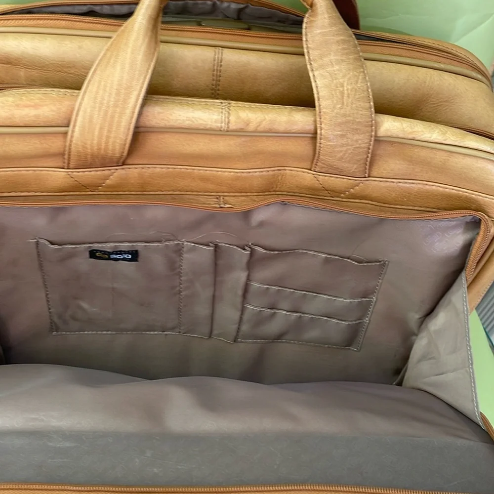 Vintage camel color Solo large leather convertible laptop bag